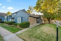 Building Photo - 4521 SW 33rd Terrace