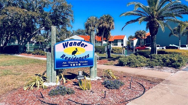 Building Photo - 1515 Pinellas Bayway S