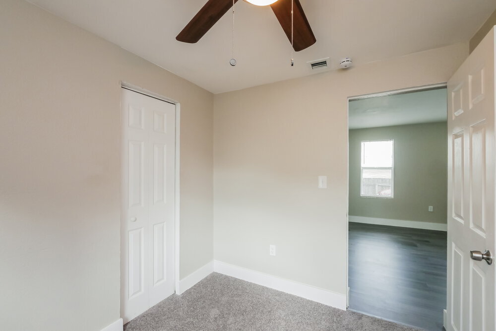 Building Photo - 1115 N Andrews Ave