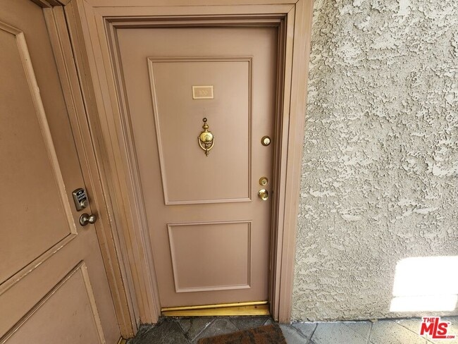 Building Photo - 11230 Peach Grove St