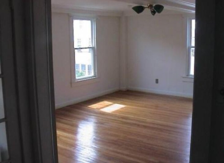 Building Photo - 13 Becket St