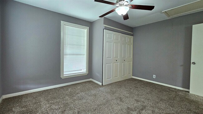 Building Photo - 10983 Maywood St