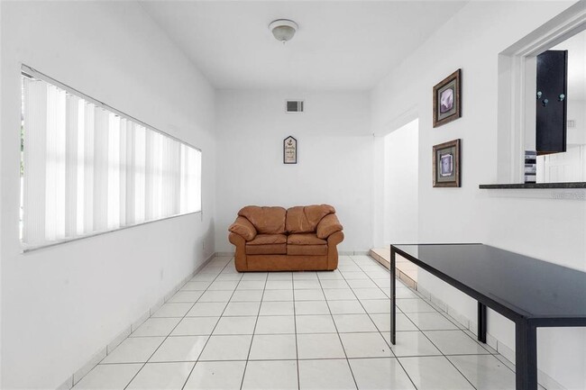 Building Photo - 90 Nancy Lee Ave