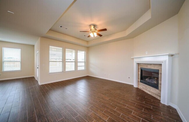 Building Photo - 27986 Clear Pines Dr.