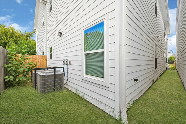 Building Photo - 407 Calloway St