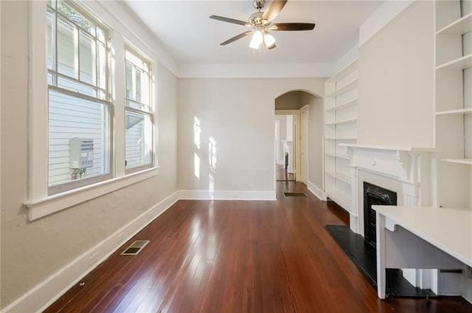 Building Photo - 7711 Sycamore St