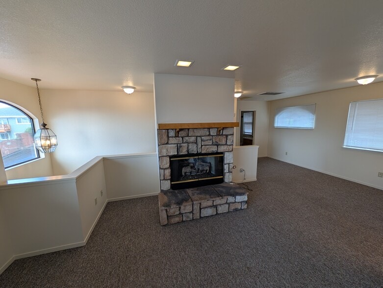 Building Photo - 1691 Brighton Ave