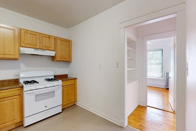 Floorplan - 5339-5345 S. Woodlawn Avenue