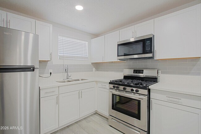 Building Photo - 5123 N 17th Ave