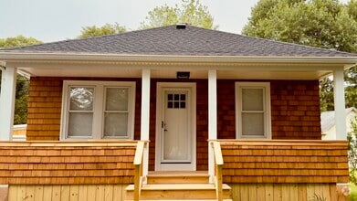 Building Photo - 168 Forest Ave