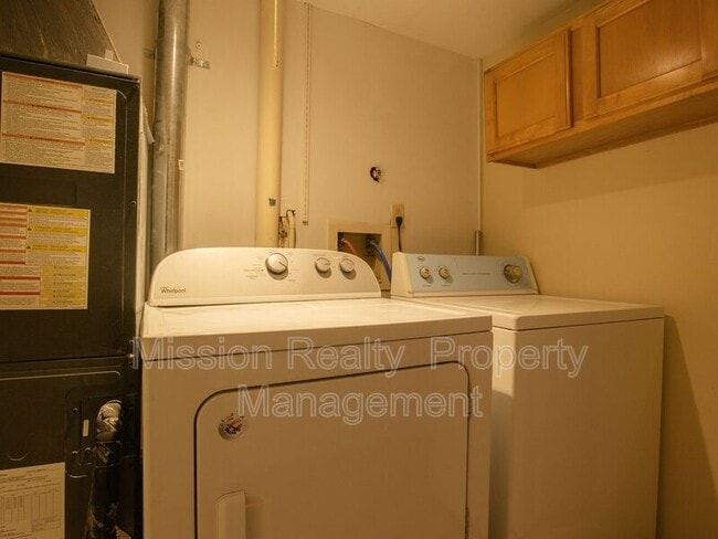 Building Photo - 9324 Gildenfield Ct