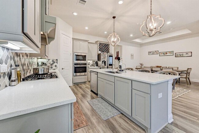 Building Photo - 4221 Davis Oak Dr
