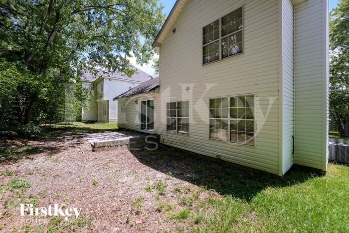 Building Photo - 6388 Phillips Ct