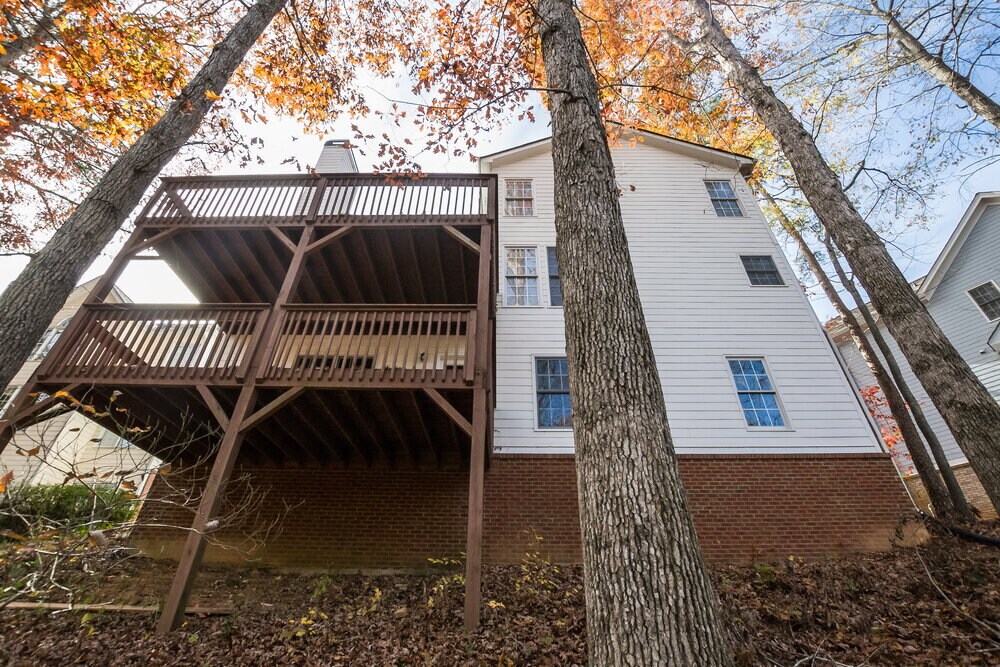 Building Photo - 5685 Eagles Watch