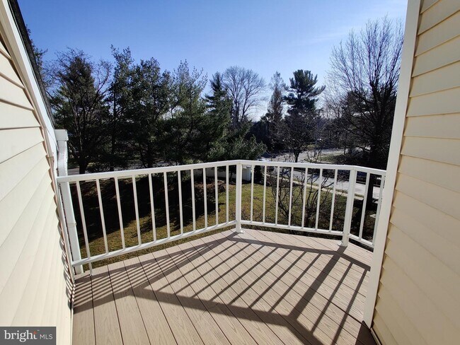 Building Photo - 276 Juanita Ct