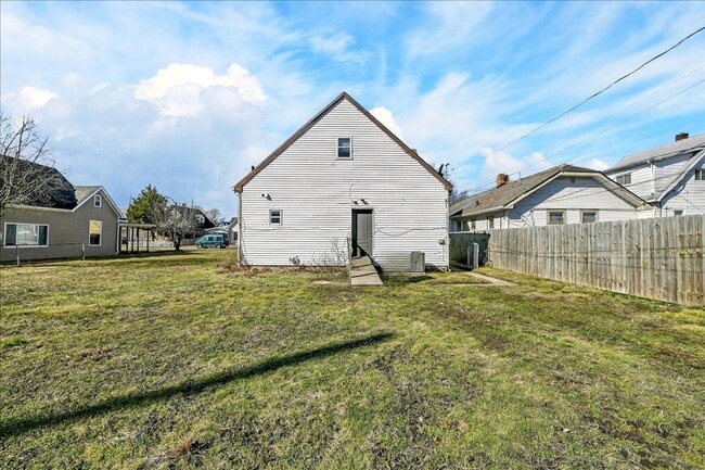 Building Photo - 1833 Orleans St