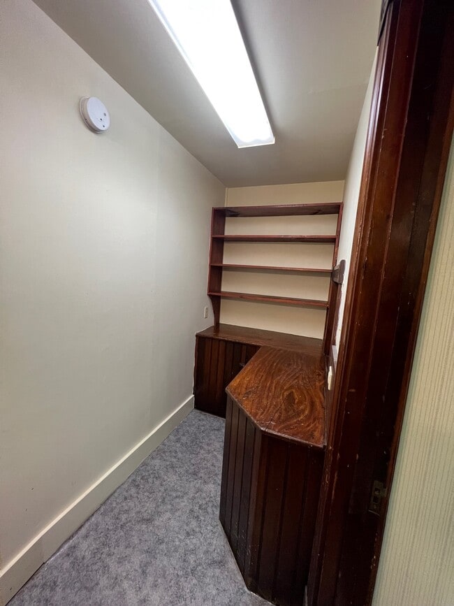 Building Photo - McShane Block