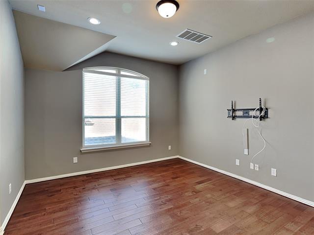 Building Photo - 229 Carrington Ln
