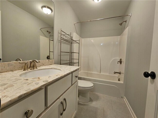 Building Photo - 3218 Leyden Ct