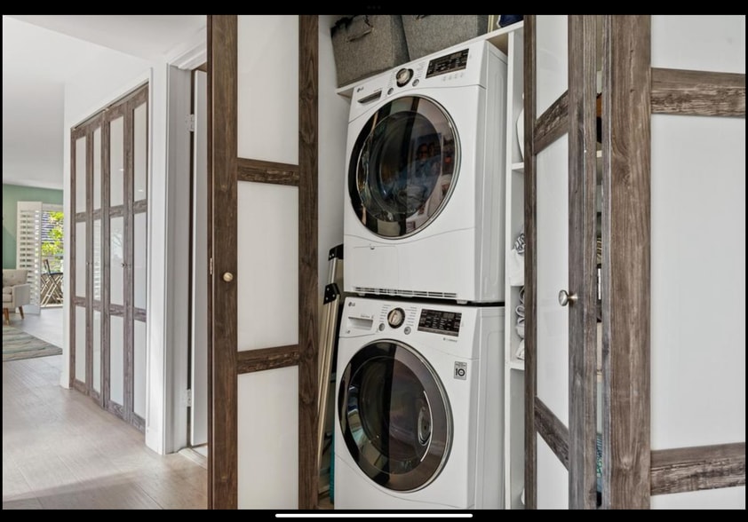 Building Photo - 237 Sea Forest Ct