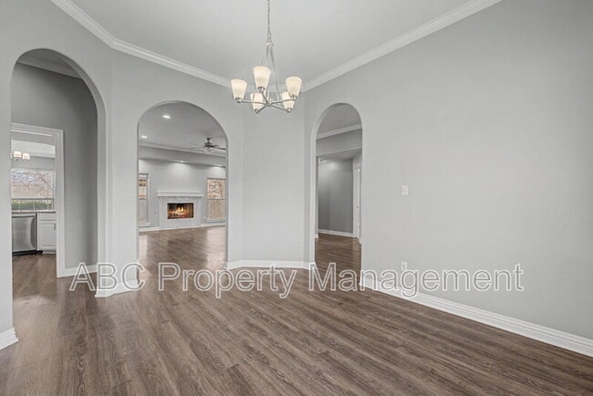 Building Photo - 1501 S Breckenridge Loop