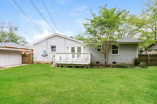 Building Photo - Beautiful 3 Bedroom single family home in ...