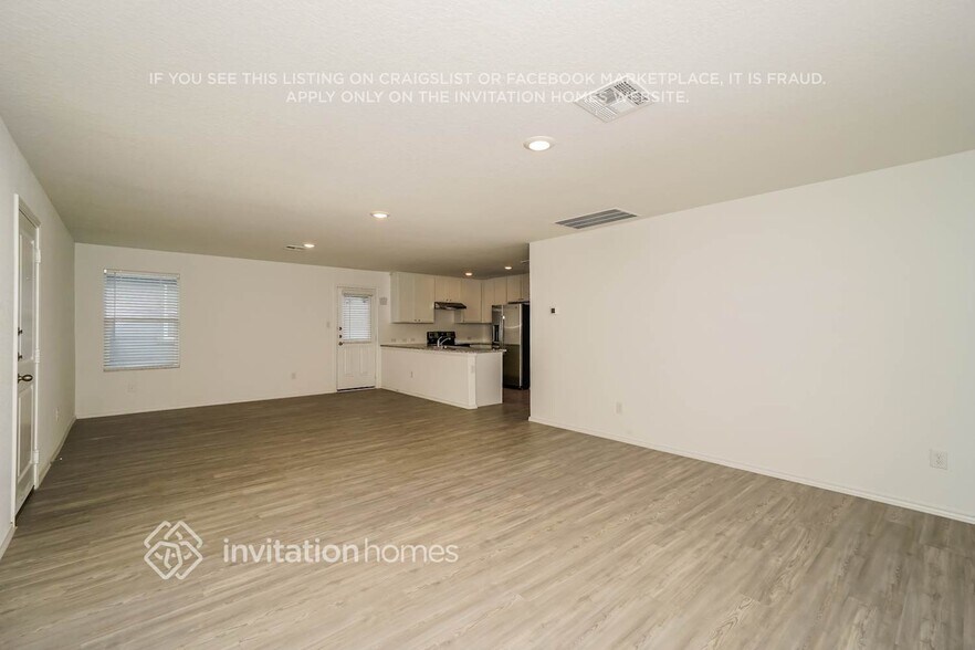 Building Photo - 121 Parish Ln