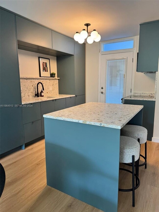 Building Photo - 1045 10th St