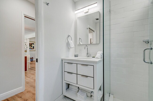 Building Photo - 309 Rilyn Dr