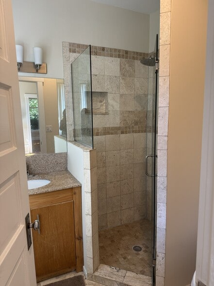 Bathroom - 1428 Washington St