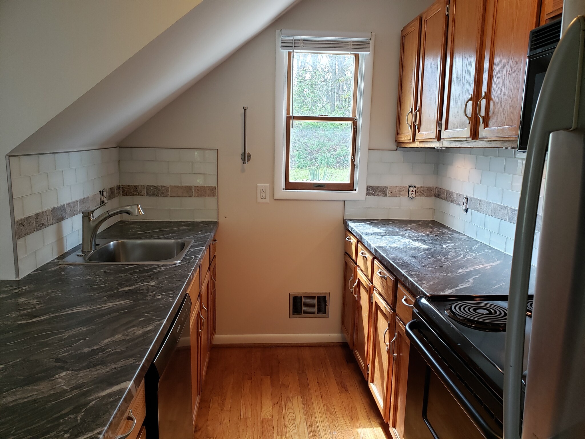 Kitchen - 102 Spring St