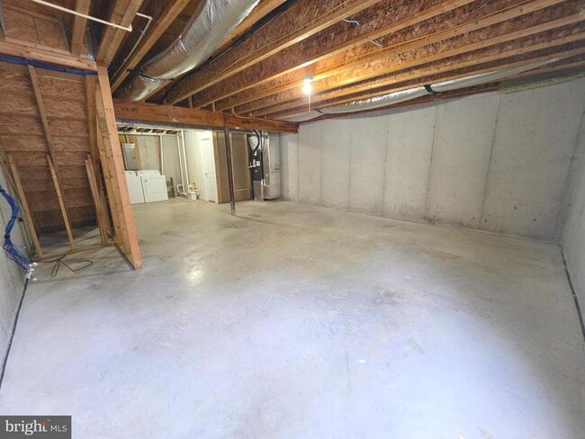 Building Photo - 143 Medal Way