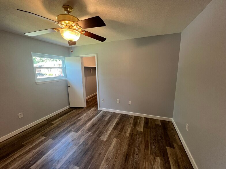 Building Photo - 1100 Skyland Dr