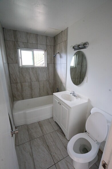 Bathroom - 5614 Auckland Ave