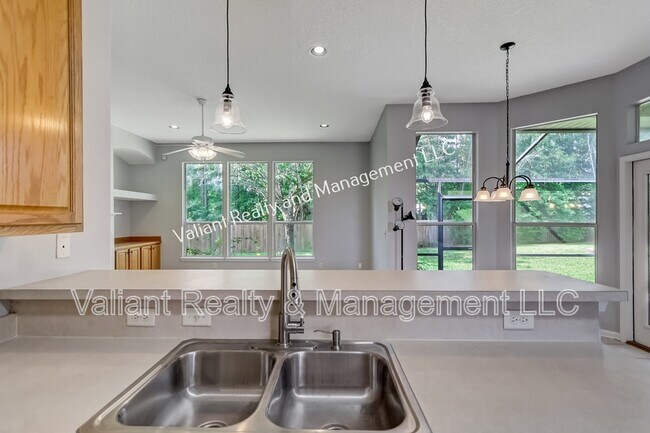 Building Photo - 12197 Ripken Cir N