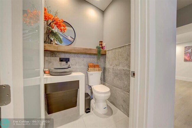 Building Photo - 5755 NW 65th Terrace