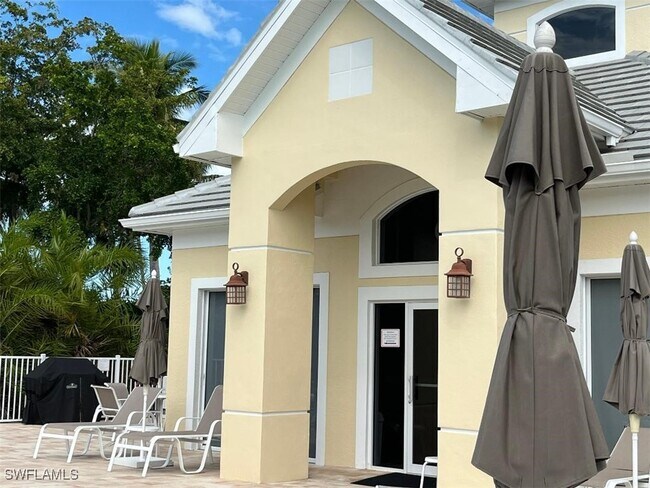 Building Photo - 8380 Mystic Greens Way