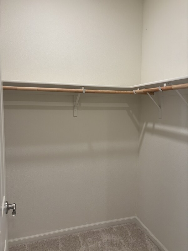 Building Photo - 5558 Kennedy Pl