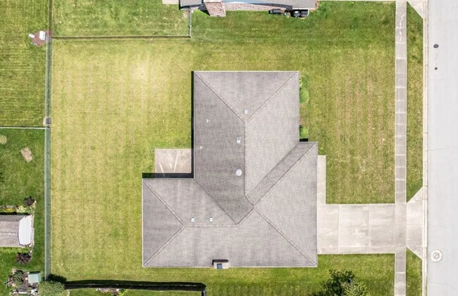 Building Photo - 4017 Caprice Rd
