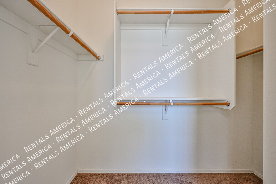 Building Photo - 3416 W la Mirada Dr