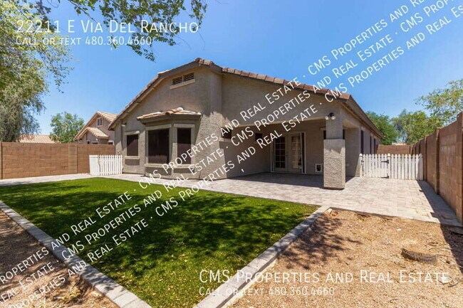 Building Photo - 22211 E Via del Rancho