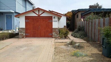 Building Photo - Two Bedroom, One bath house in Los Osos