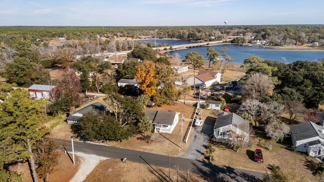 Building Photo - Broad Creek Home Available Now