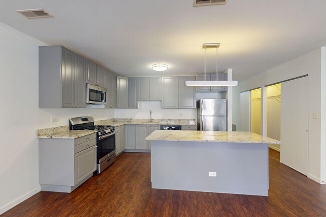 Floorplan - 5524-5526 S. Everett Avenue