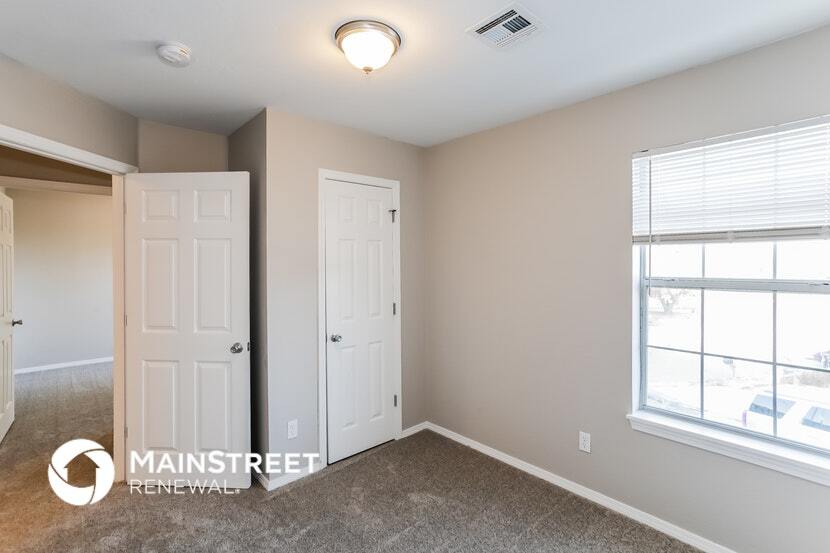 Building Photo - 304 Belmont Dr