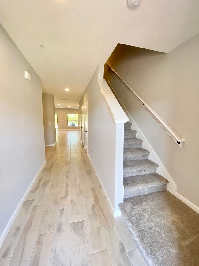 Building Photo - Brand New Townhome for Rent in Gated Commu...
