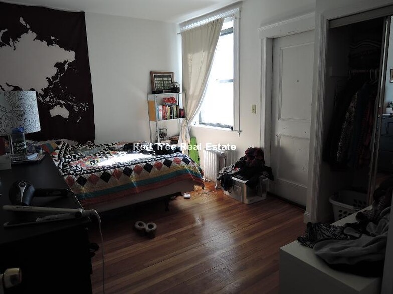 Building Photo - 23 Egremont Rd