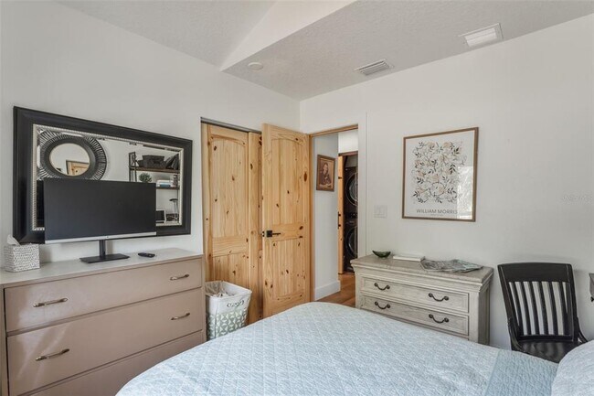 Building Photo - 840 W Canton Ave