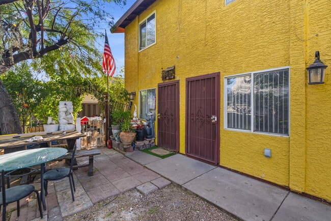 Building Photo - 12741 W Tasha Dr