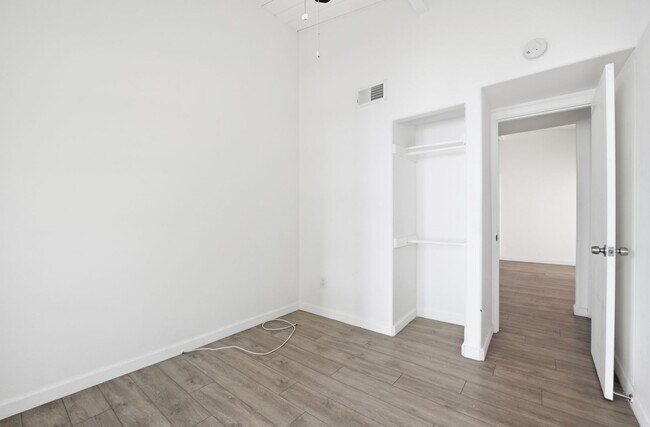 Building Photo - 4955 Baja Ct